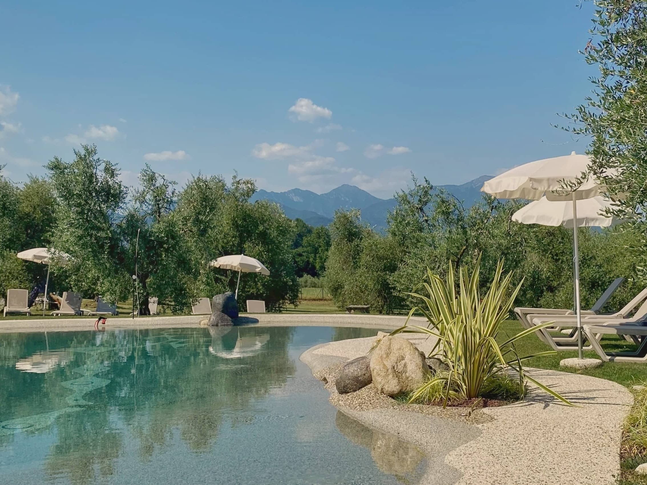 pool agriturismo Fioralba lago di Garda 01